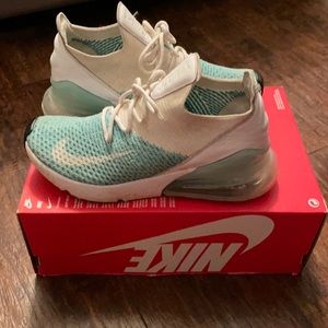 These are Air Max! Very good condition.